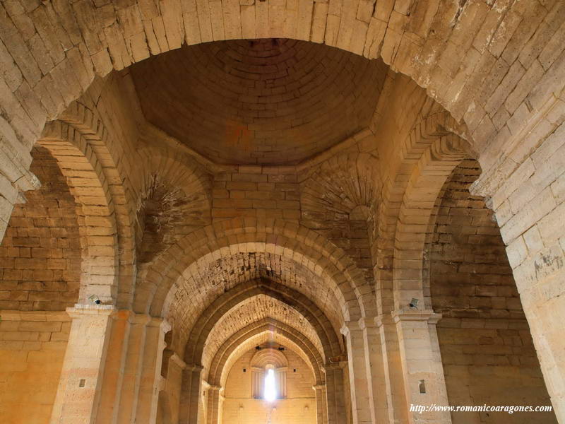 BVEDA DEL CRUCERO DESDE LA NAVE